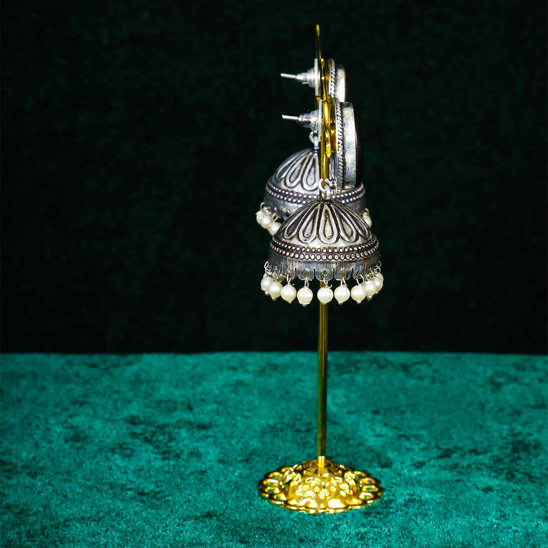 BLACK DIVINE DESI DANGLER